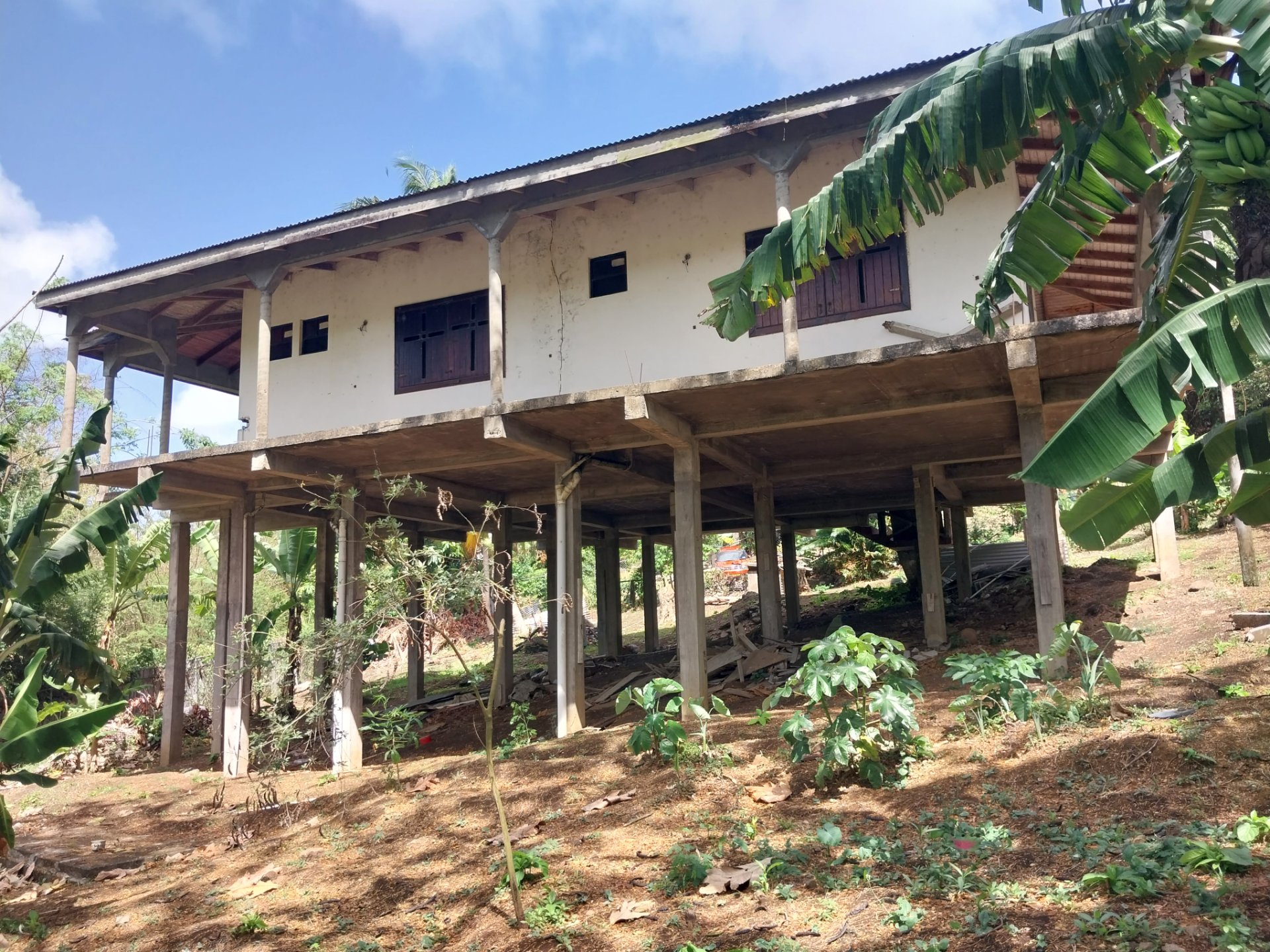 Property For Sale In La Borie, St.George (The Bocas) Asking Price: $424,000 EXD/$158,208.95US or best offer. 